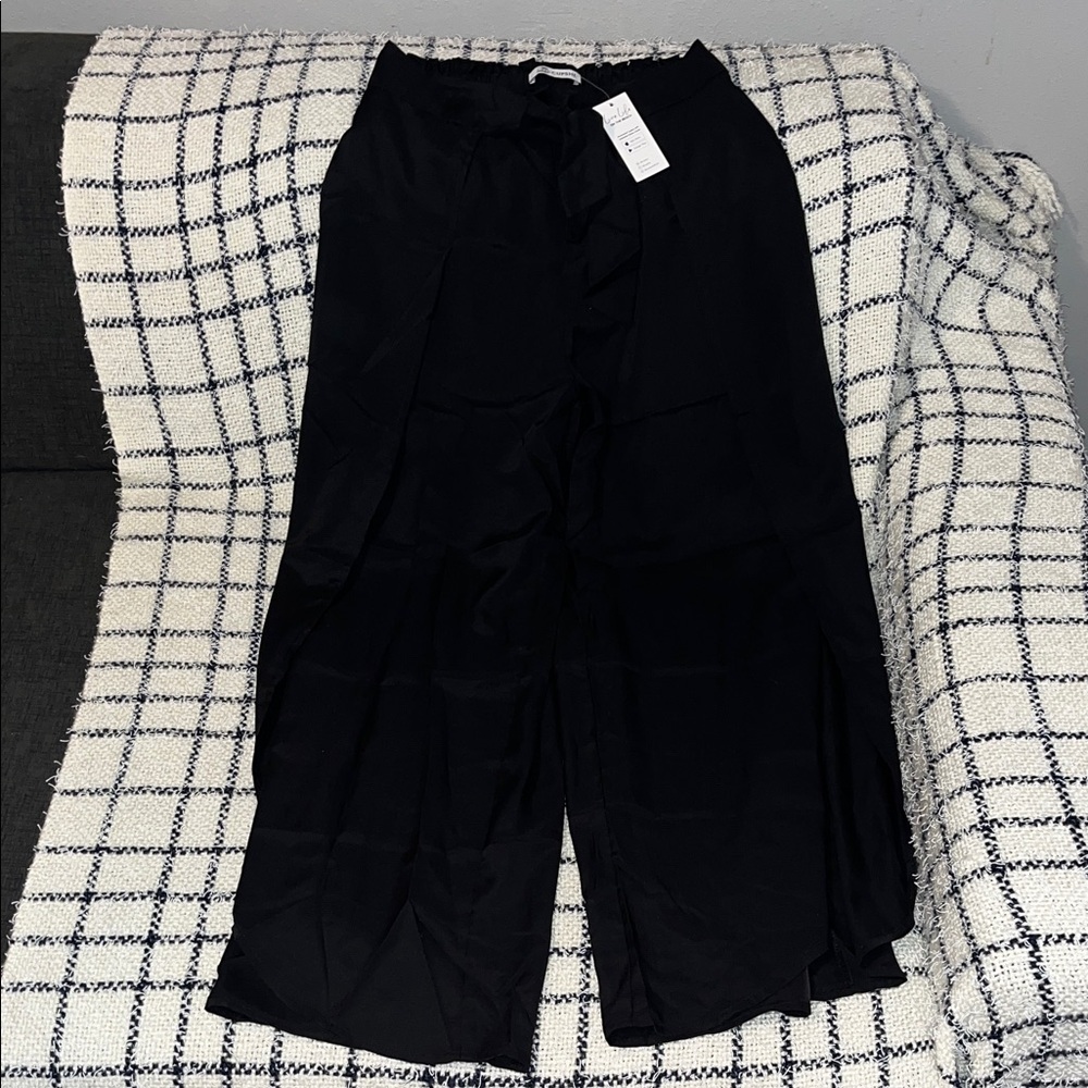 Cupshe Black Wide-Leg Flow Pant